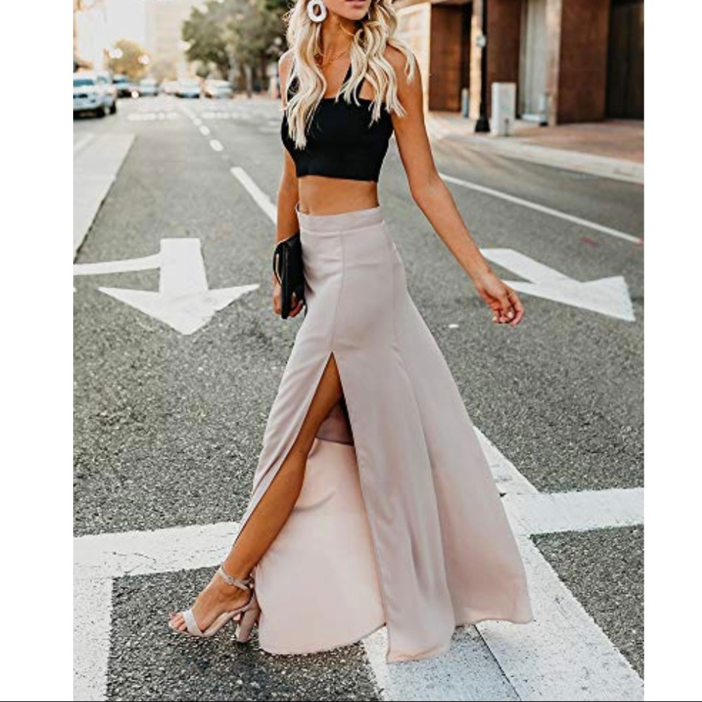 VICI High Waisted, Side Slit Chiffon Maxi Skirt